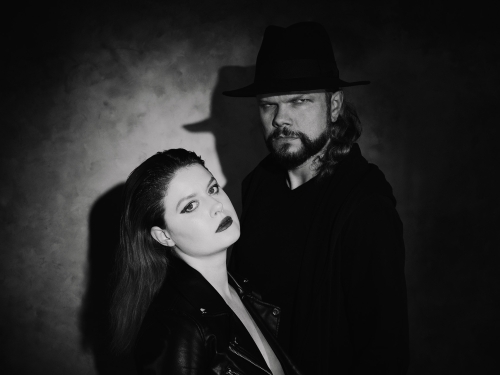 Elektroniczny duet THE NEW FLESH ujawnia debiutancki singiel
